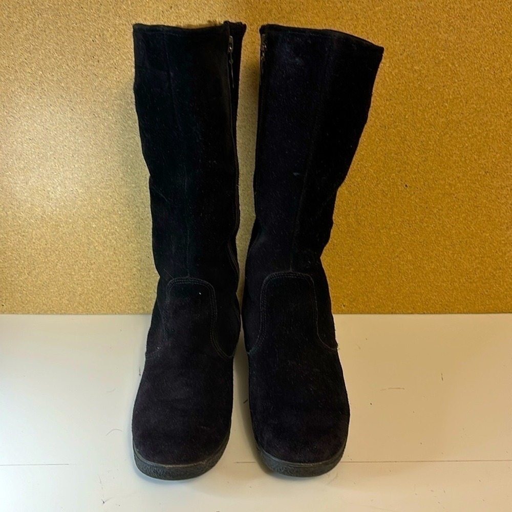 Moorland waterproof ladies, high boots, size 6